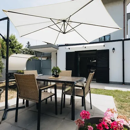 Athena Garden House